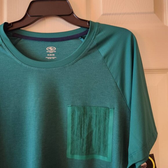 Athletic Works Men's Breathable Jacquard Tee Size Medium, Green - Picture 2 of 9